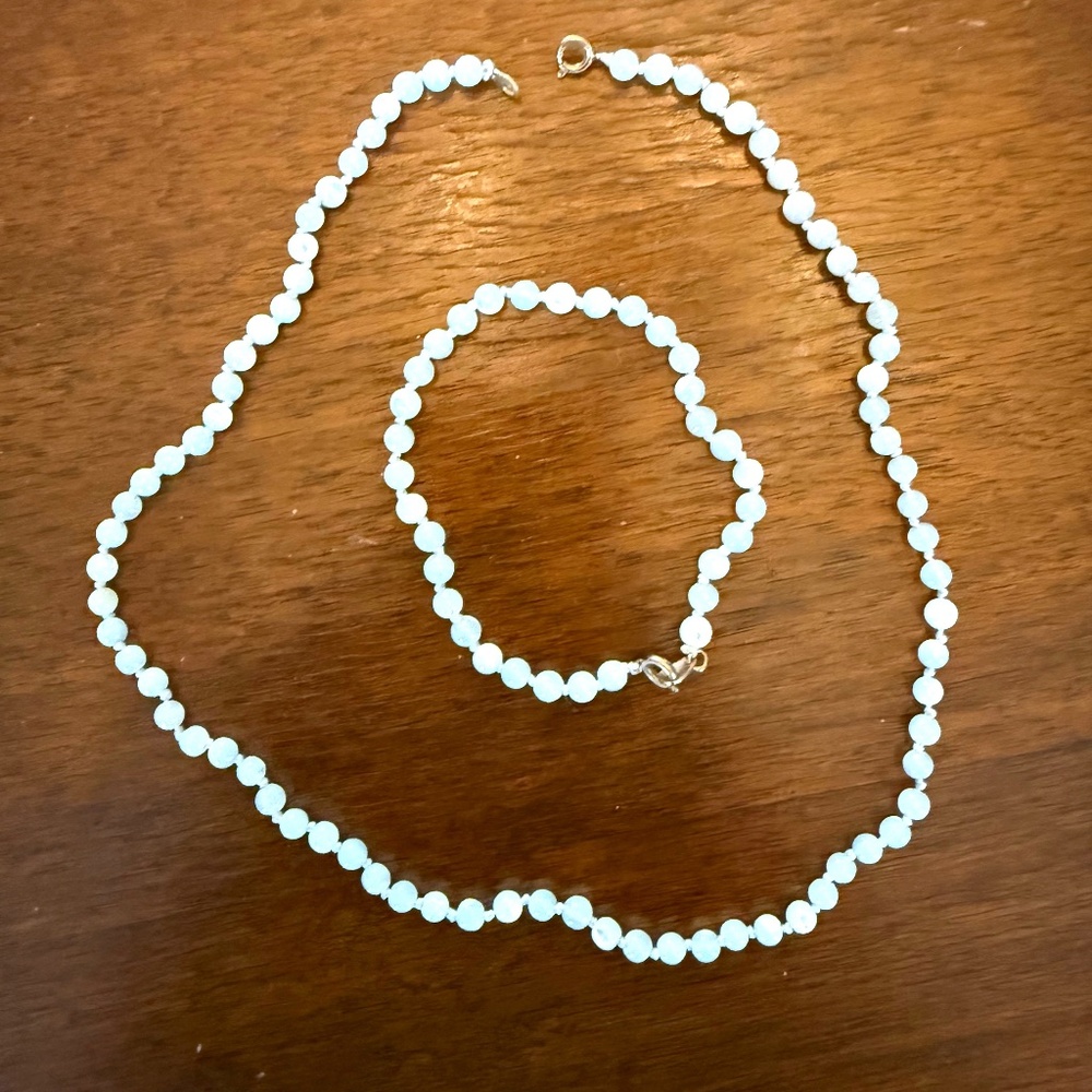 Matching Beaded Necklace and Bracelet Set